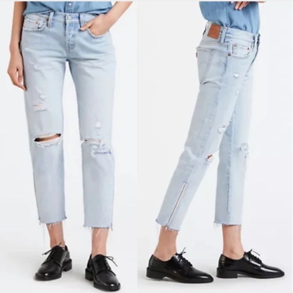 Levi’s 501 Taper Light Wash Distressed Zip Ankle Jeans Women’s size 28